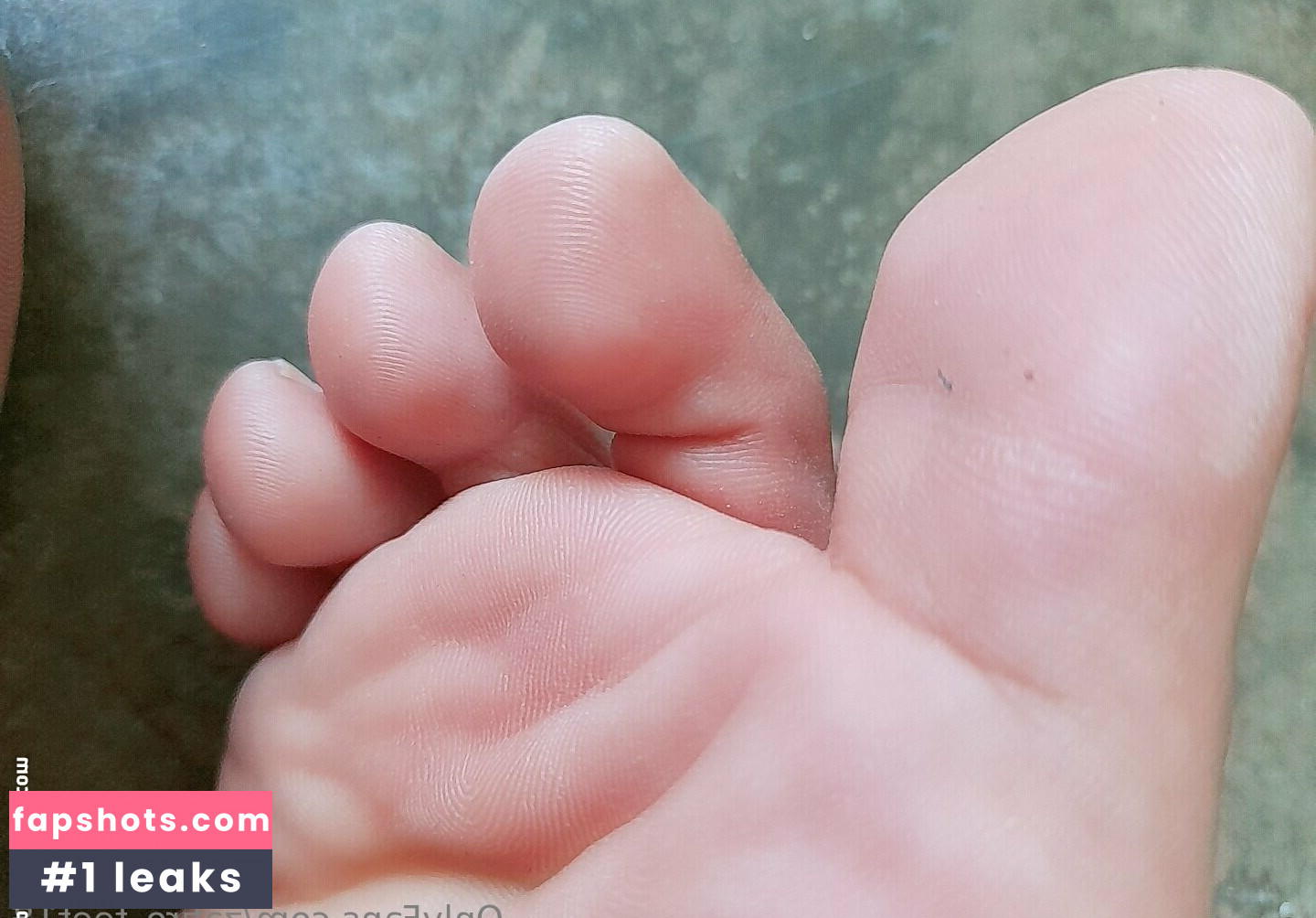 zafiro_feet18 gallery photo #2