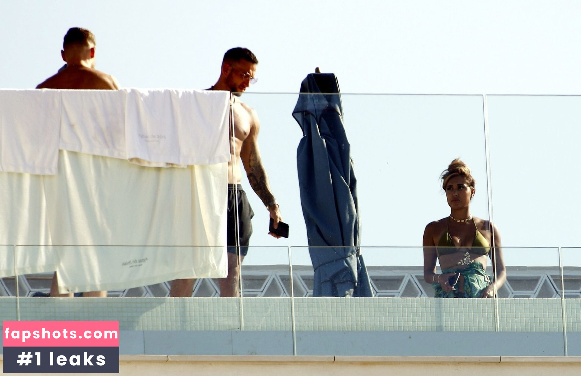 Zahida Allen gallery photo #107