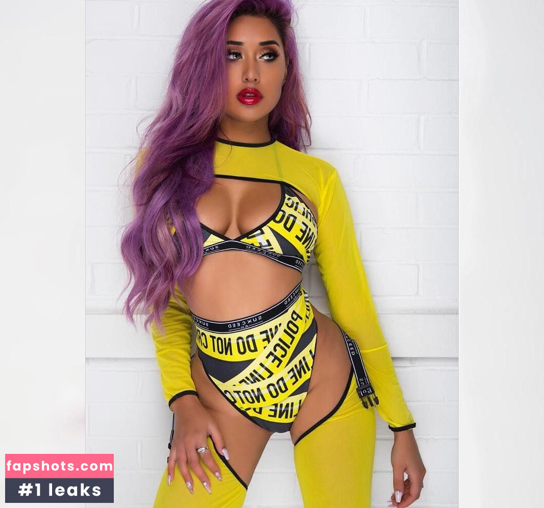 Zahida Allen gallery photo #185