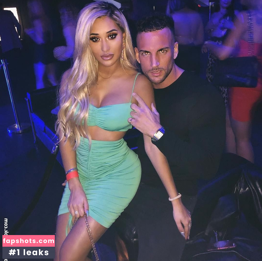 Zahida Allen gallery photo #189