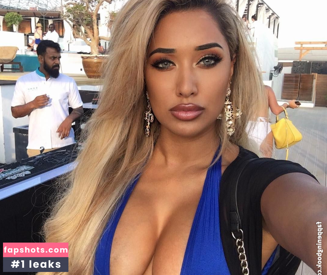 Zahida Allen gallery photo #214