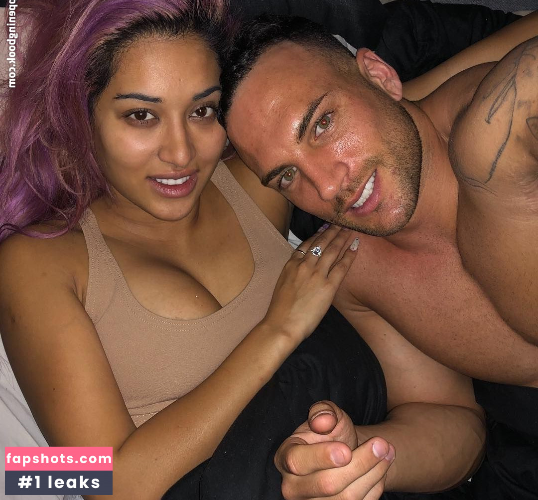 Zahida Allen gallery photo #216