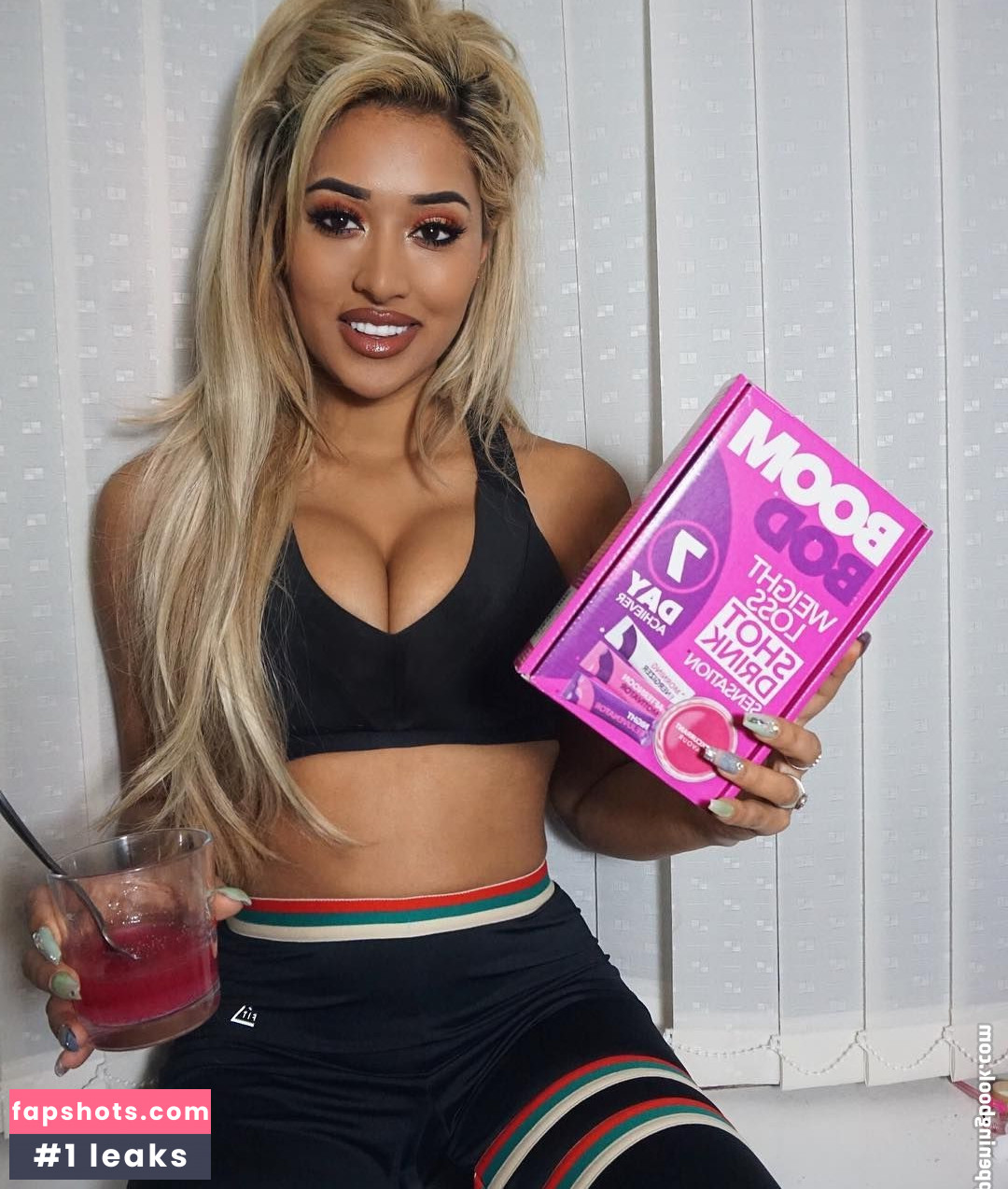 Zahida Allen gallery photo #225