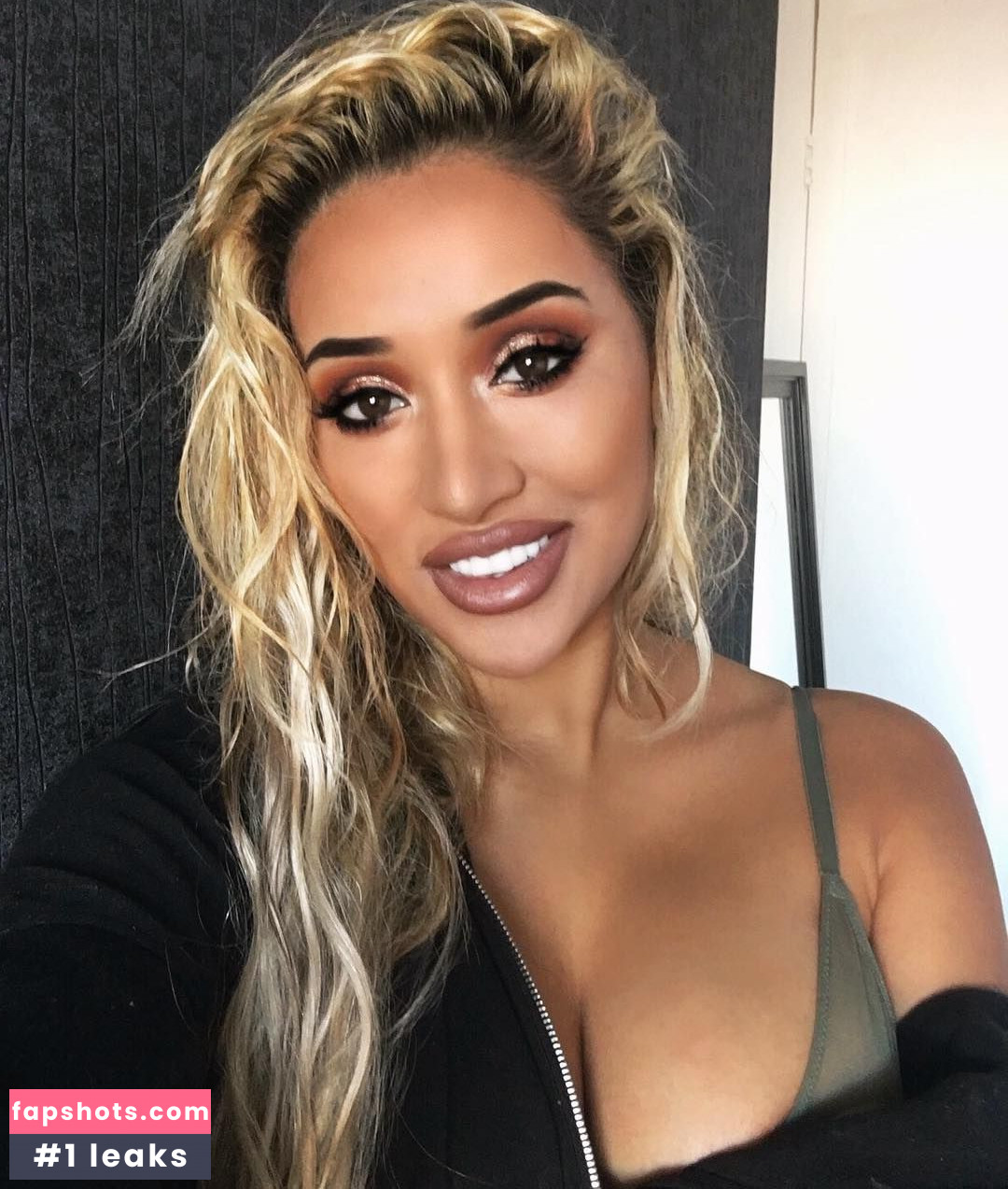 Zahida Allen gallery photo #235