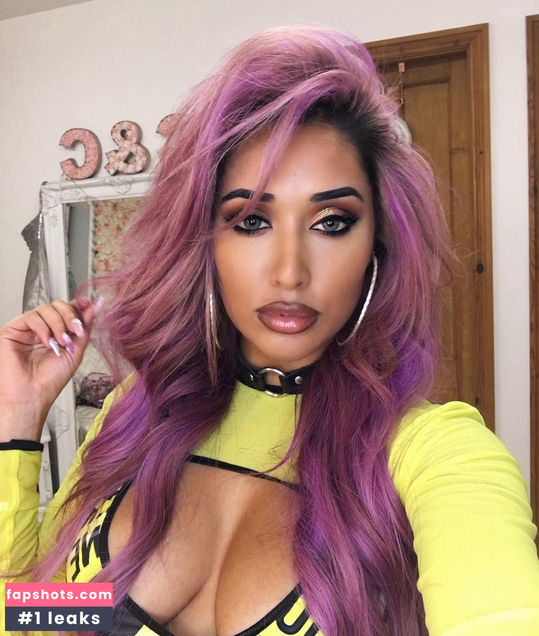 Zahida Allen gallery photo #236