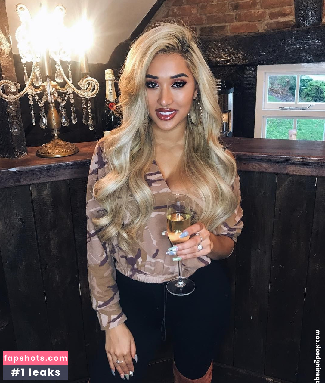 Zahida Allen gallery photo #244