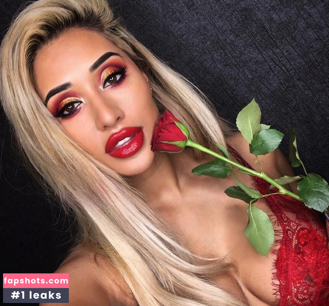 Zahida Allen gallery photo #245