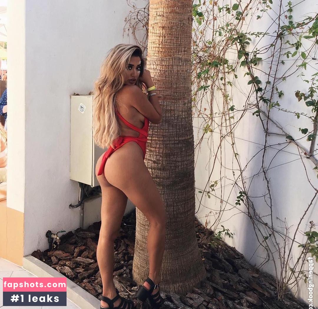 Zahida Allen gallery photo #249