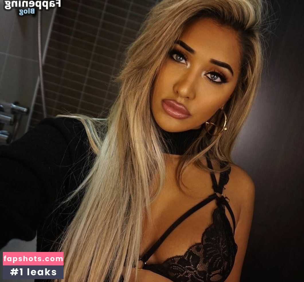 Zahida Allen gallery photo #76