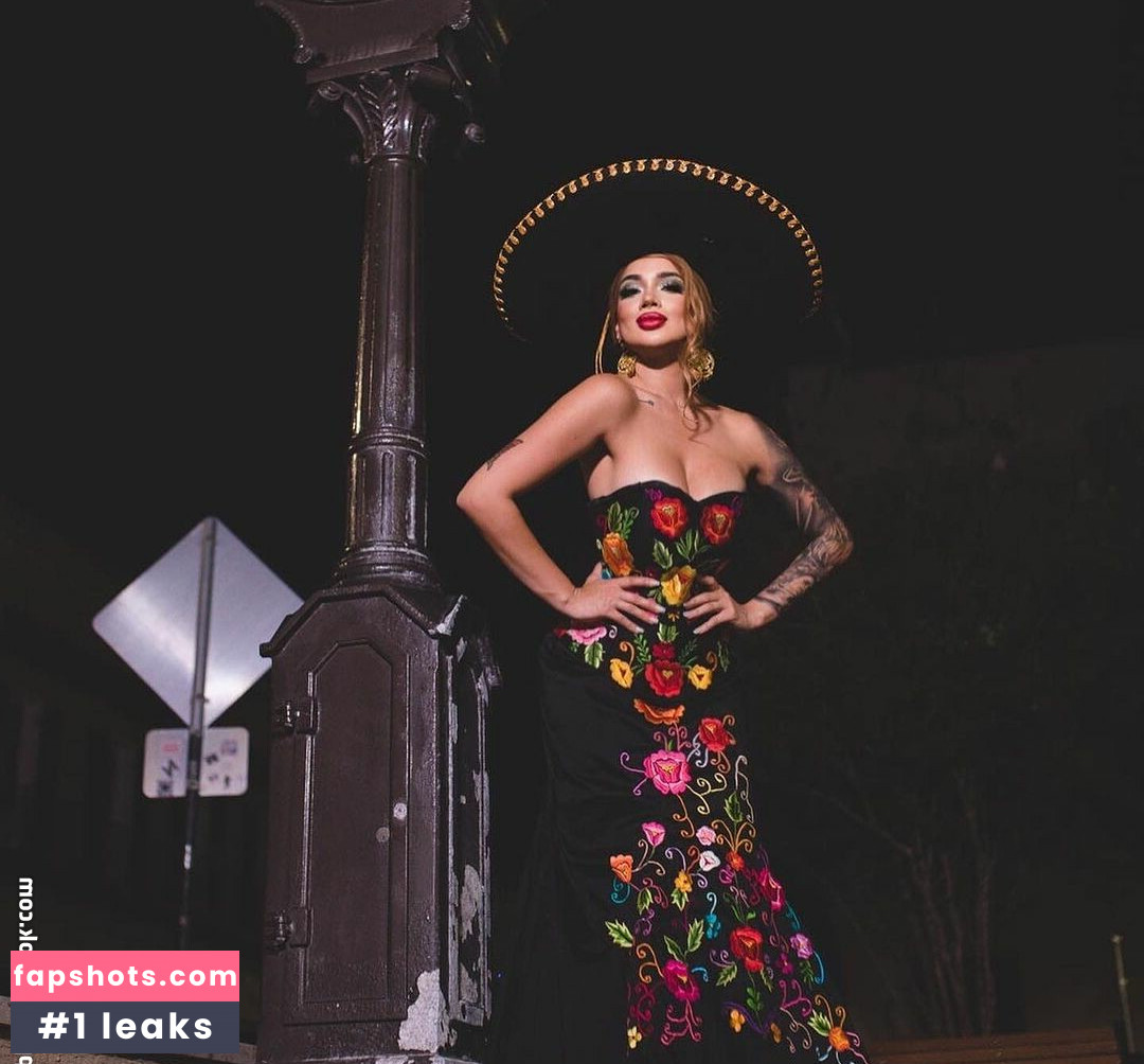 Zamira Garfias gallery photo #11