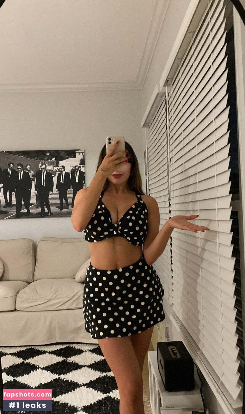 Zanah Marie gallery photo #9