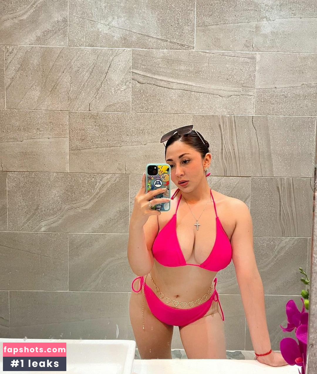 Zander.RG nude babe gallery