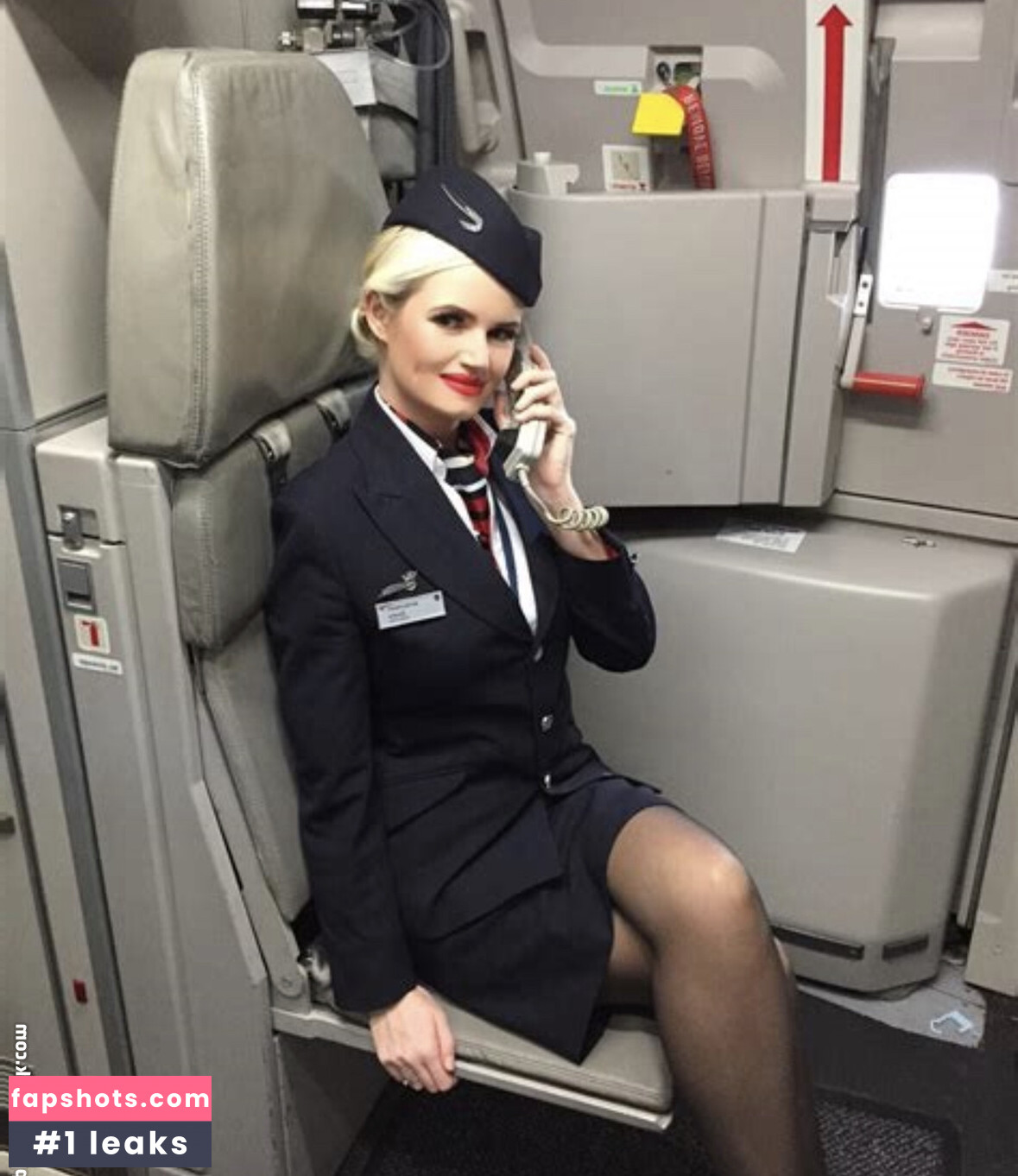 Zandra May gallery photo #21