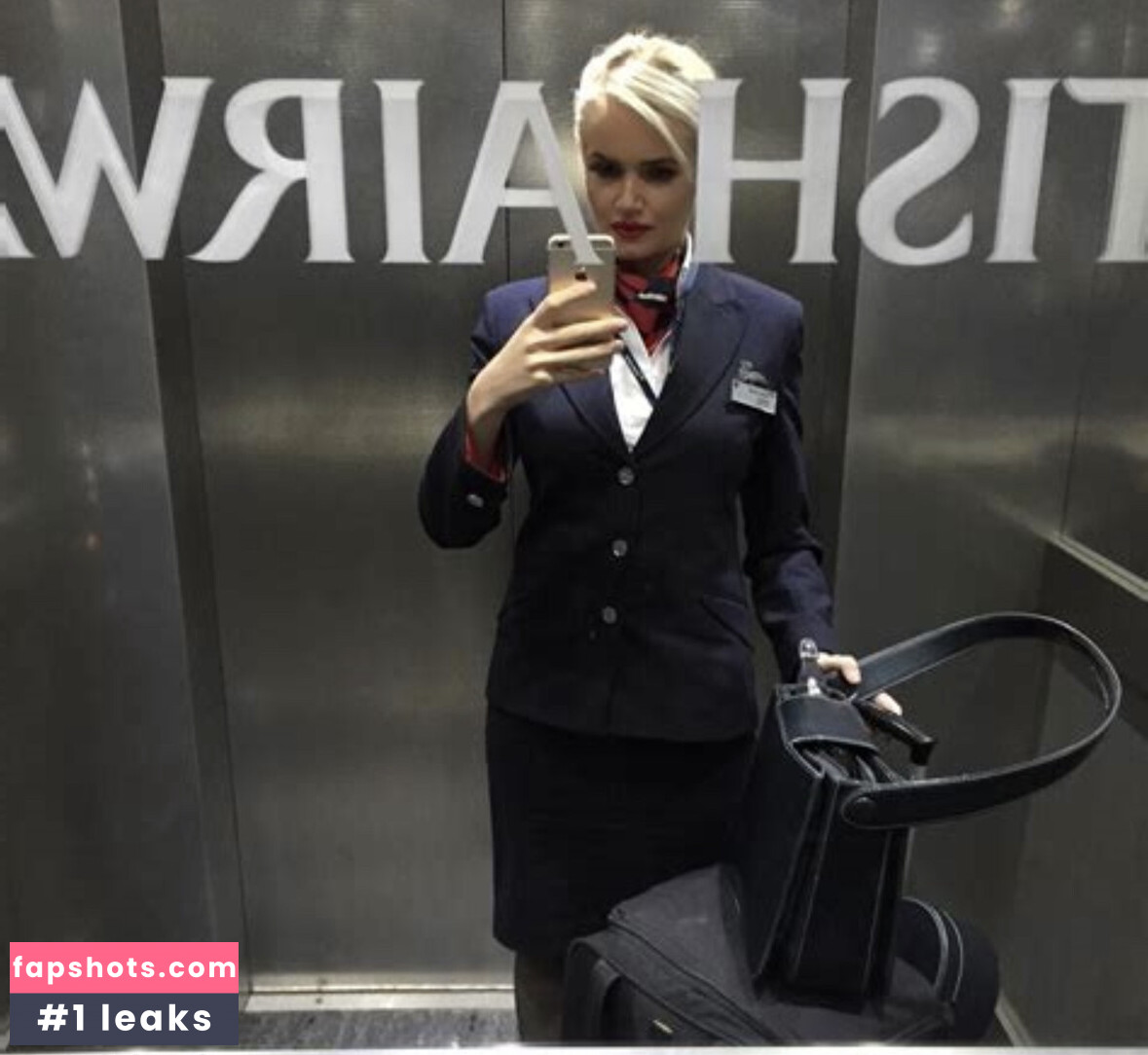 Zandra May gallery photo #33