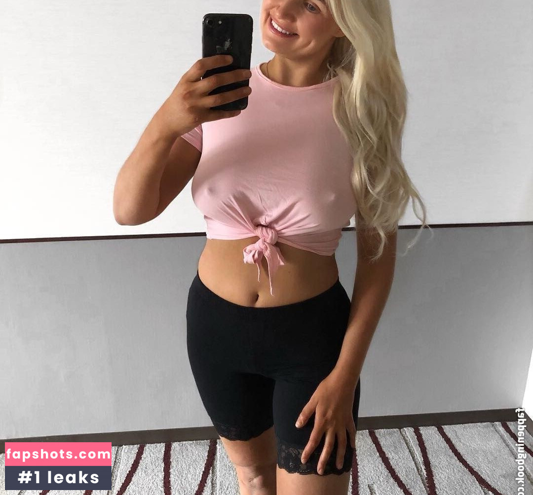 Zandra May gallery photo #51