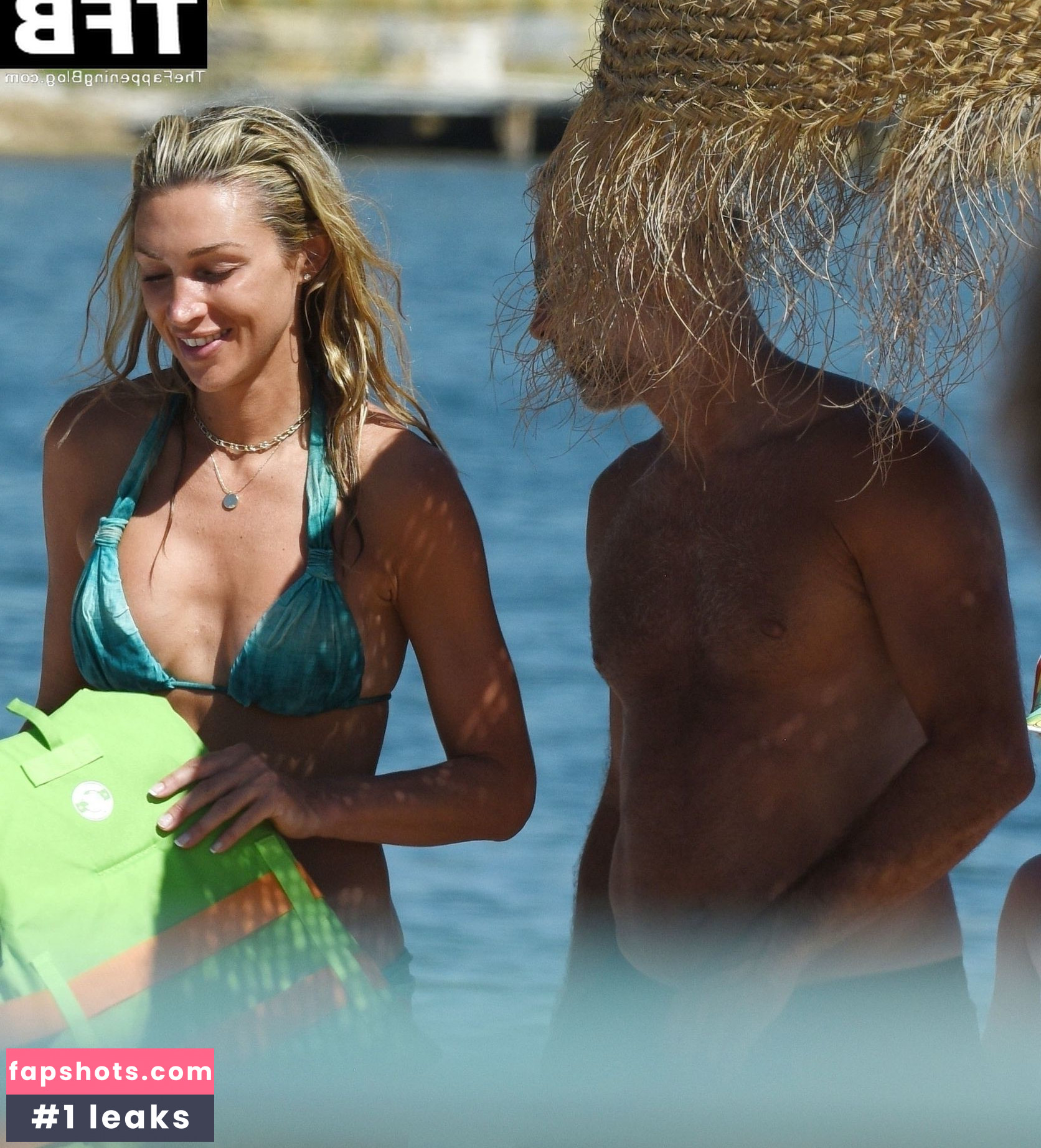 Zara Charles Nude Leaks OnlyFans Photos #18 - LeakJerk