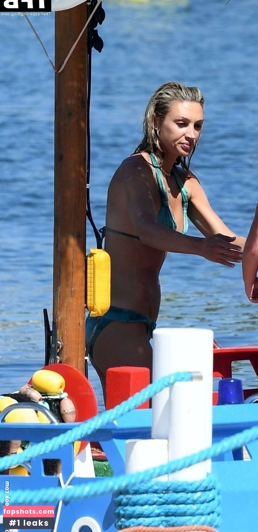 Zara Charles Nude Leaks OnlyFans Photos #20 - LeakJerk