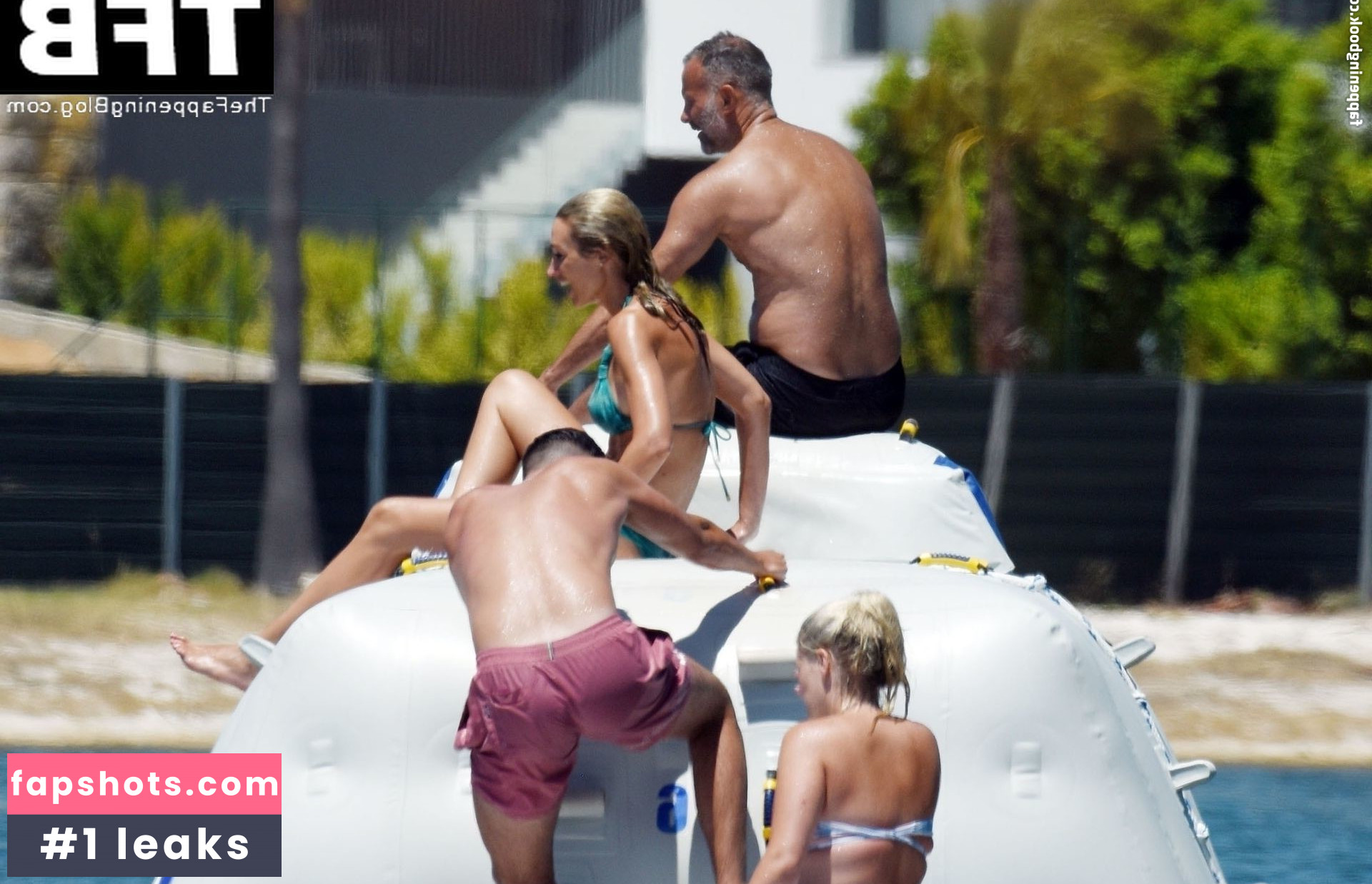 Zara Charles Nude Leaks OnlyFans Photos #25 - LeakJerk