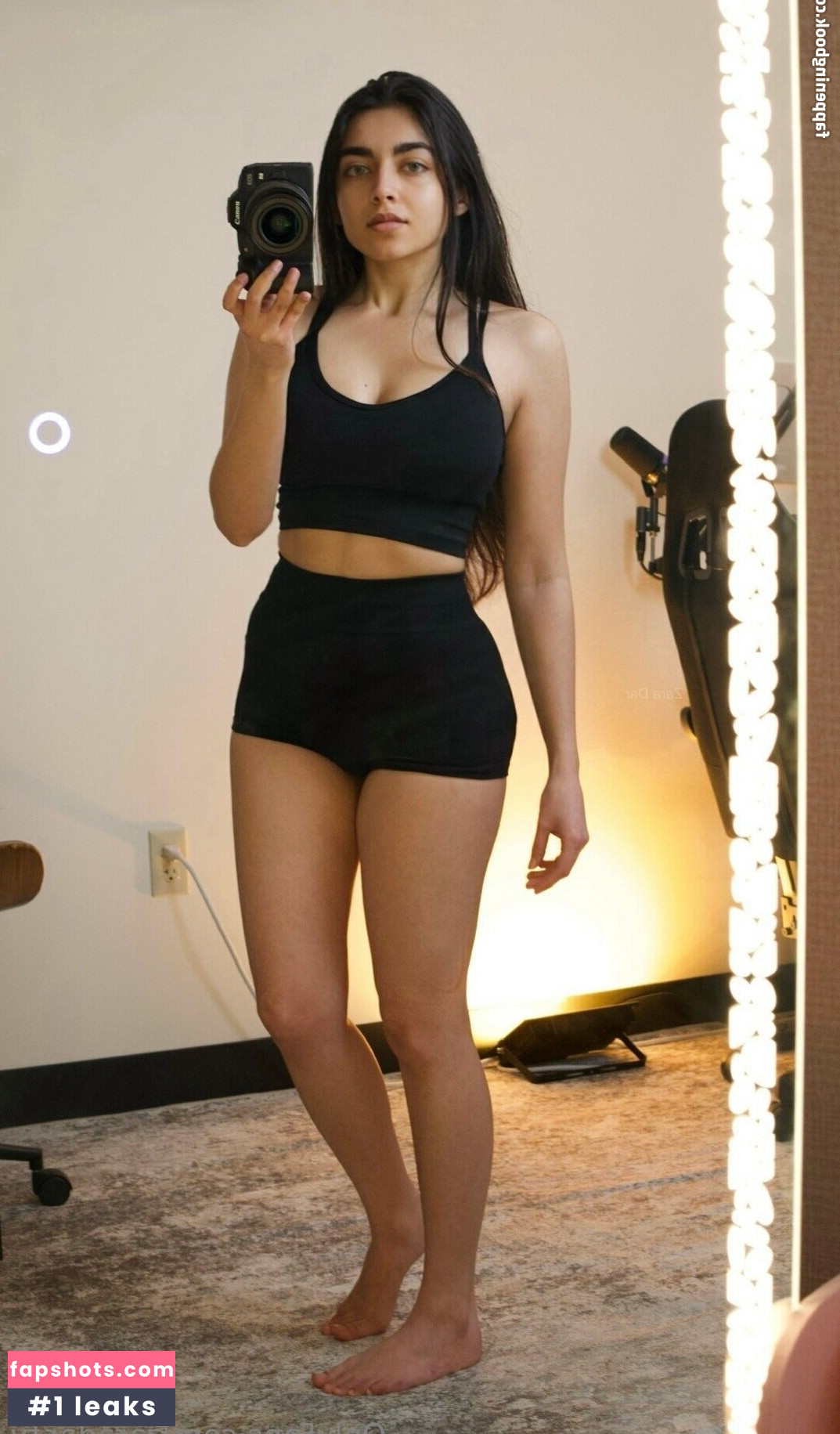 zaradar.tv Nahé úniky fotek pouze od fanoušků #5 - Fapshots