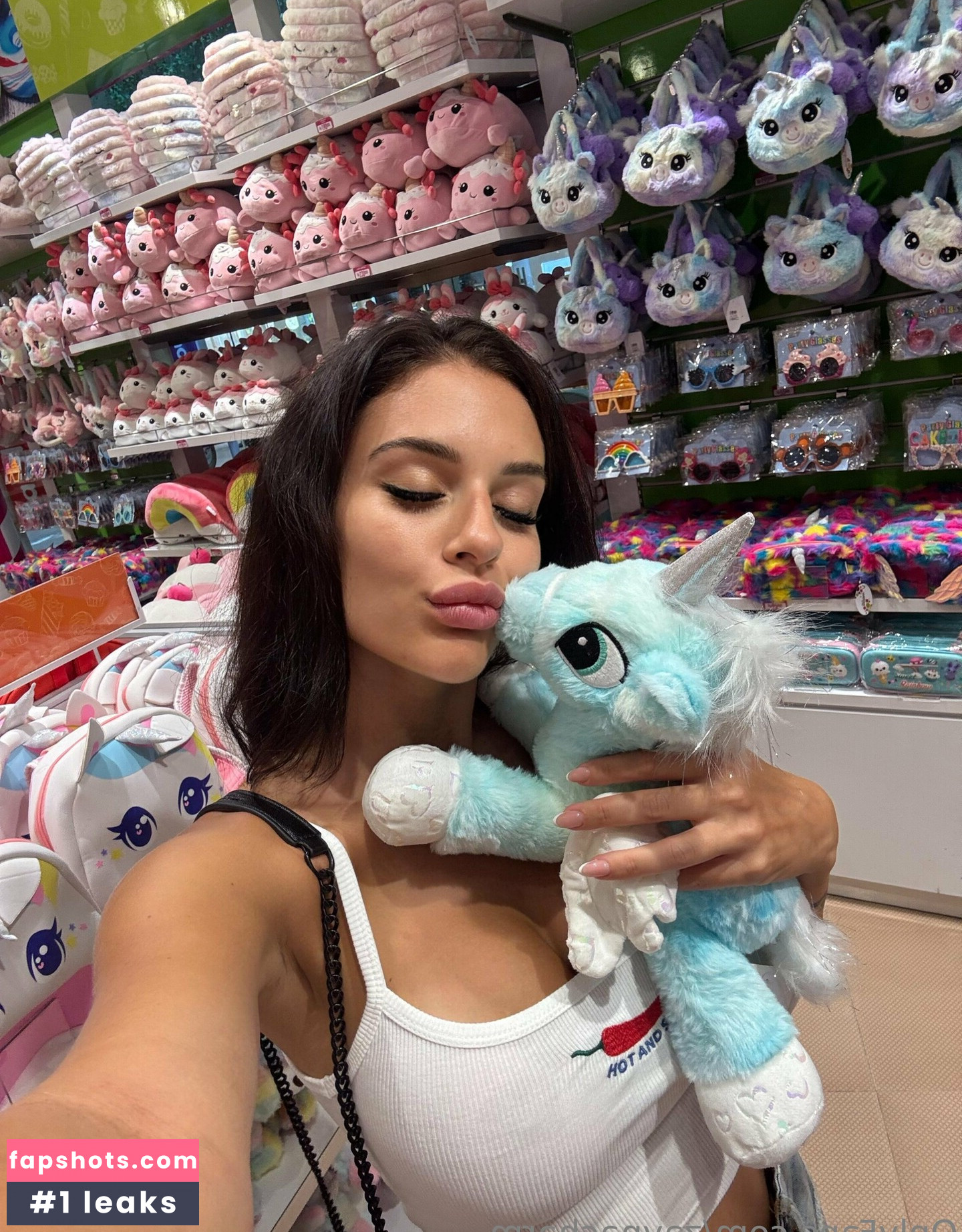 zaynacharm gallery photo #2