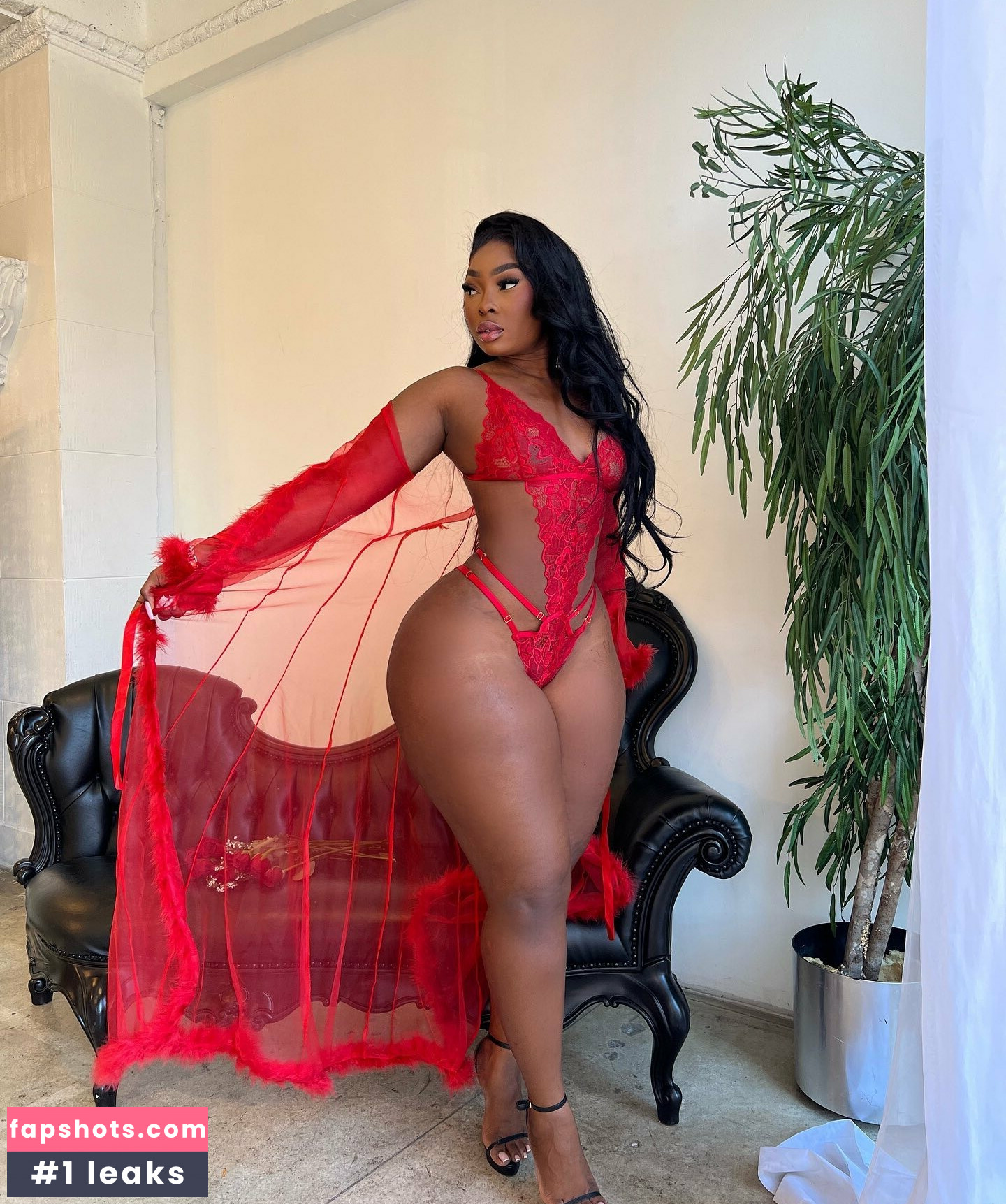 Zeebee_g gallery photo #6