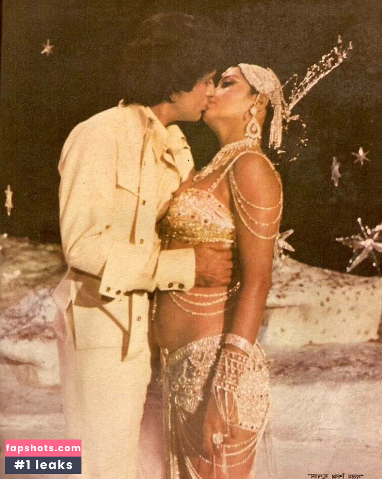 Zeenat Aman gallery photo #15