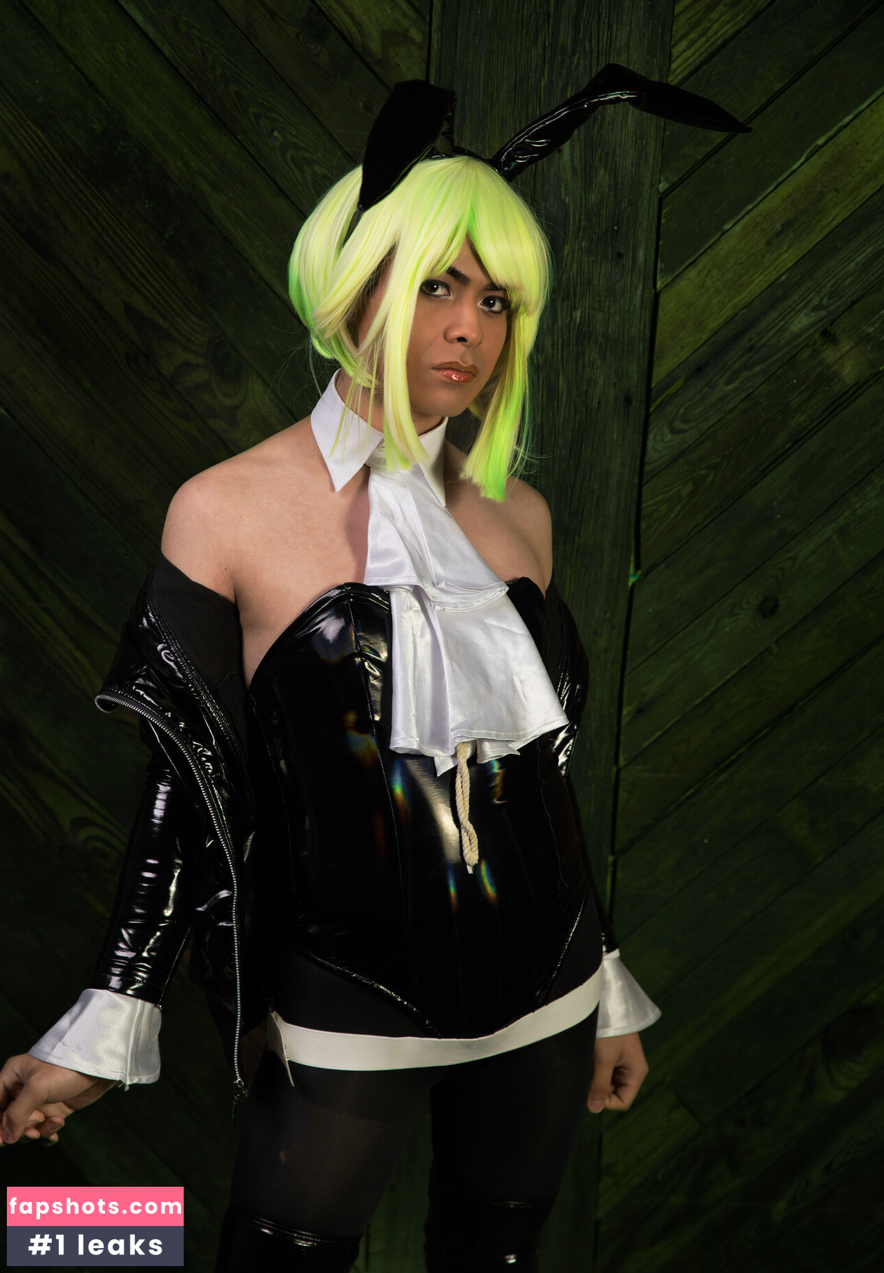 zekamashiuwu nude babe gallery