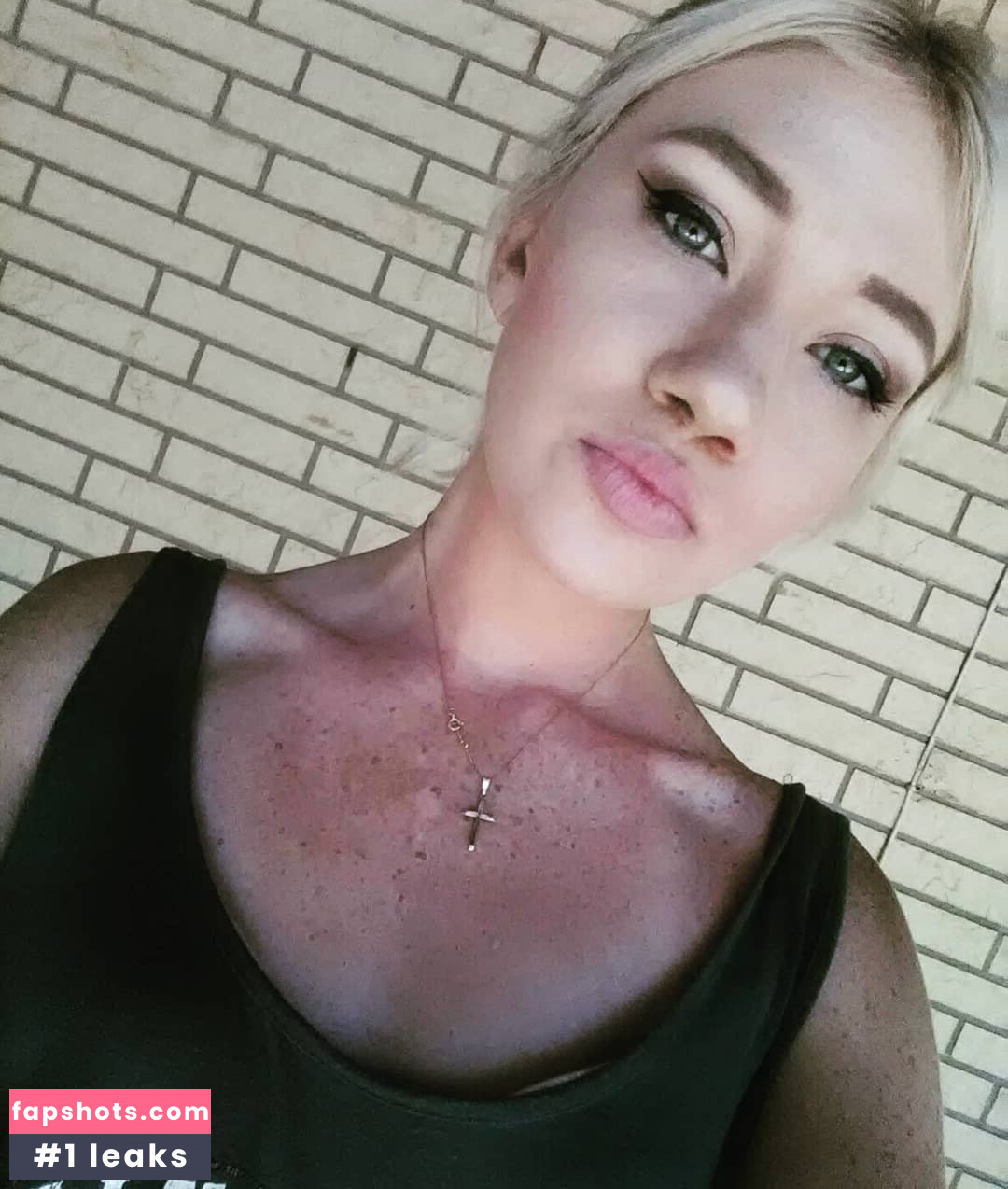 Zelda Morrison gallery photo #13