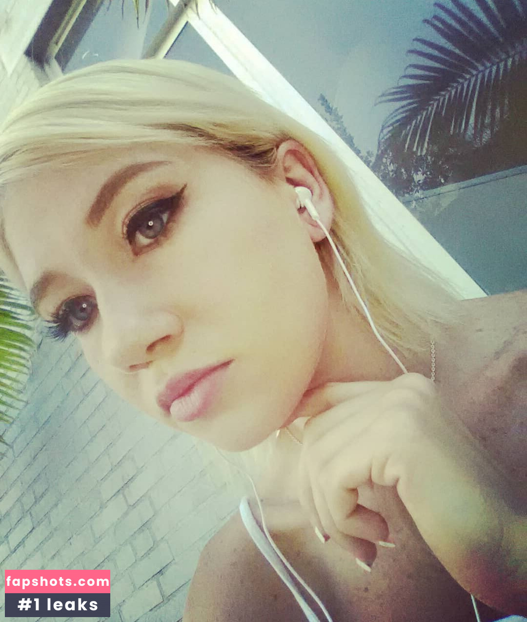 Zelda Morrison gallery photo #14