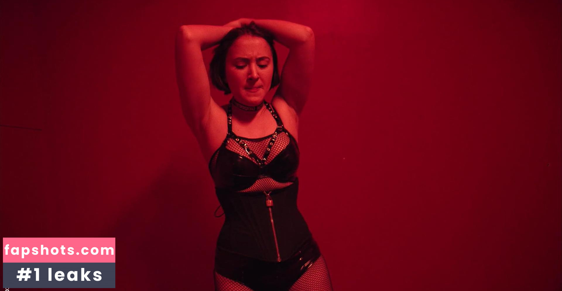 Zelda Williams gallery photo #5