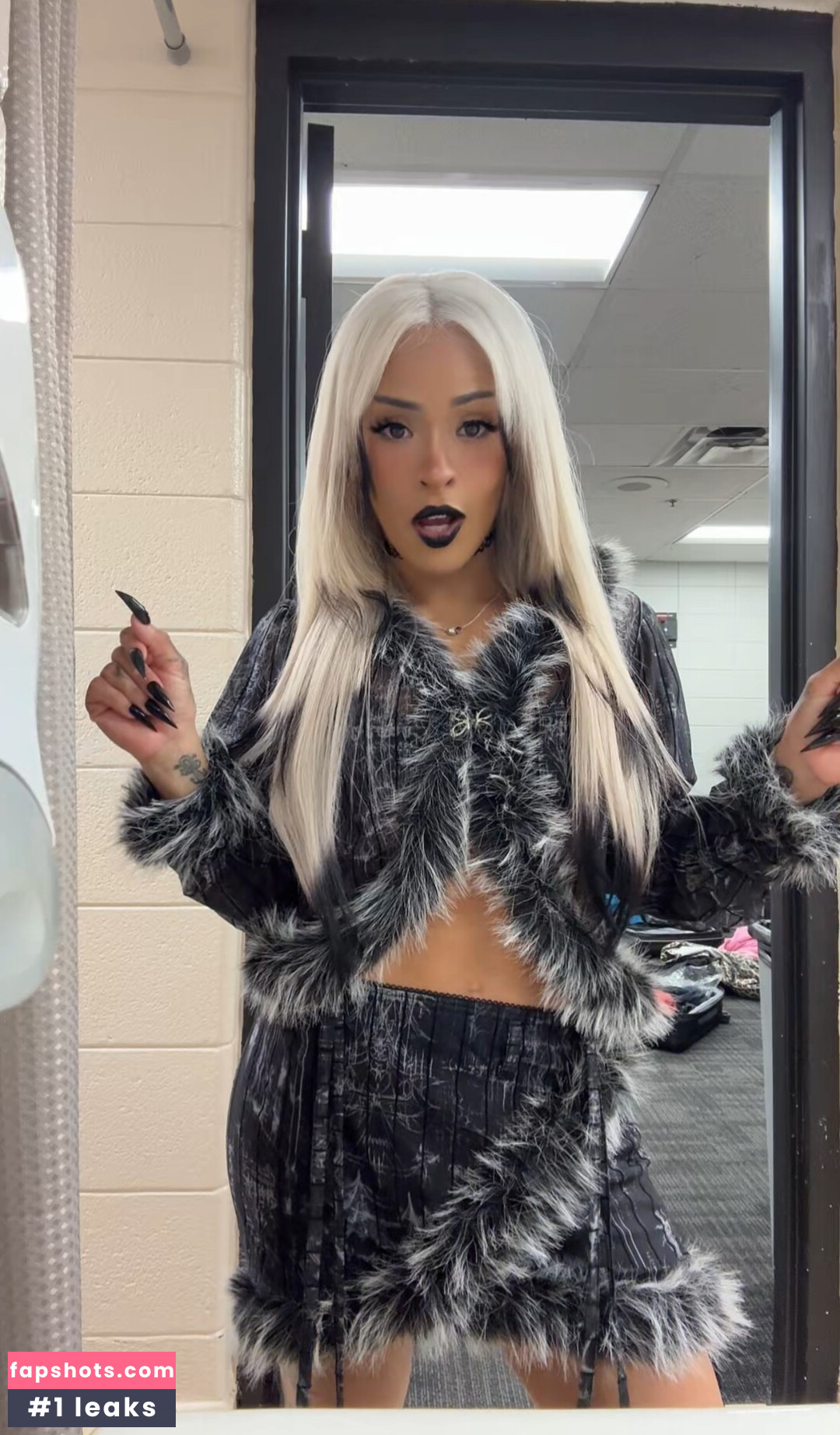 Zelina Vega gallery photo #15