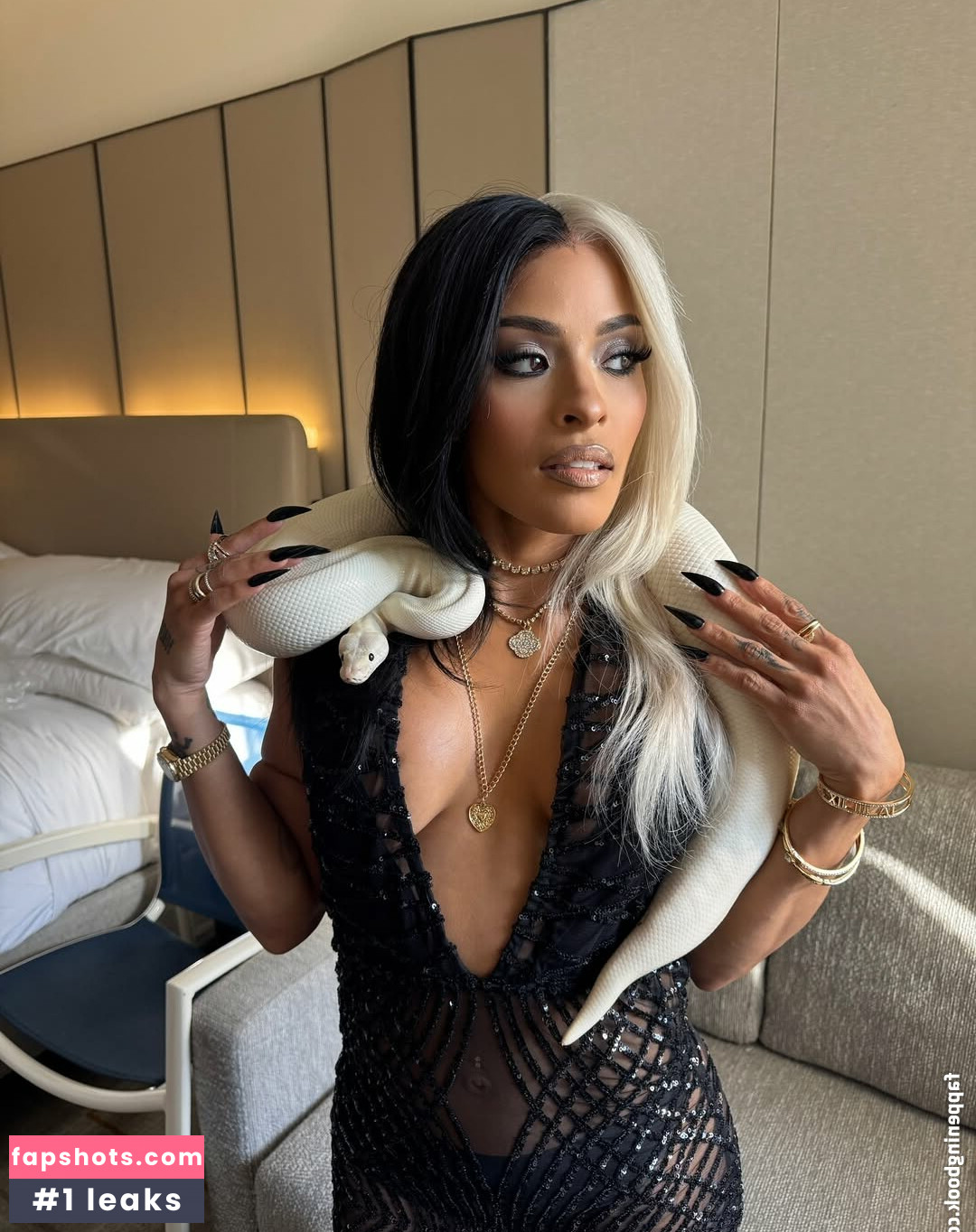 Zelina Vega gallery photo #23