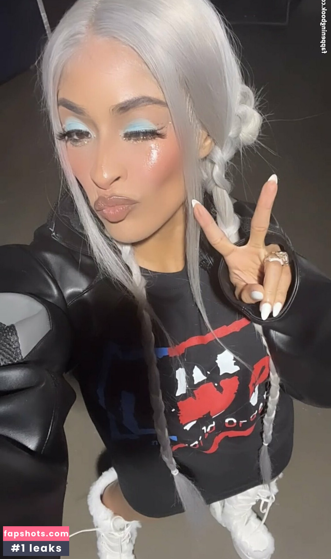 Zelina Vega gallery photo #333