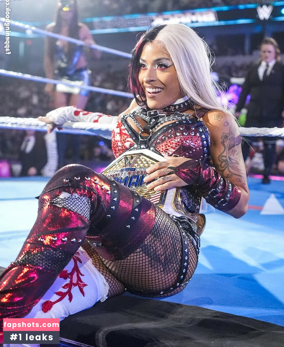 Zelina Vega gallery photo #45