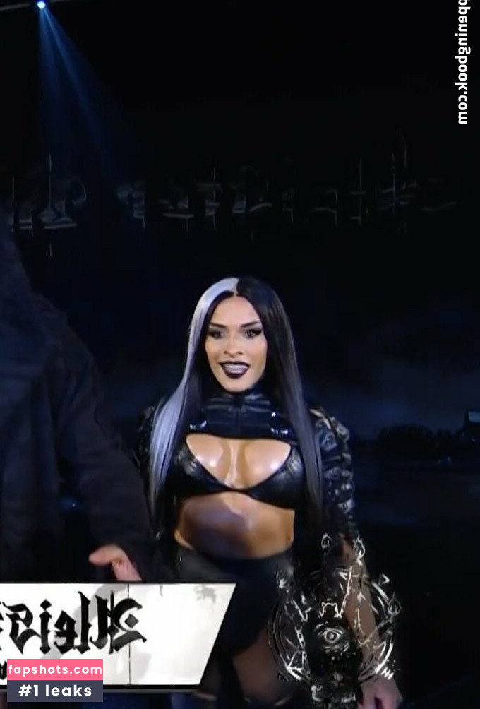 Zelina Vega gallery photo #7