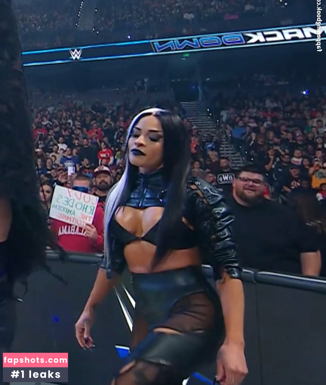 Zelina Vega gallery photo #10