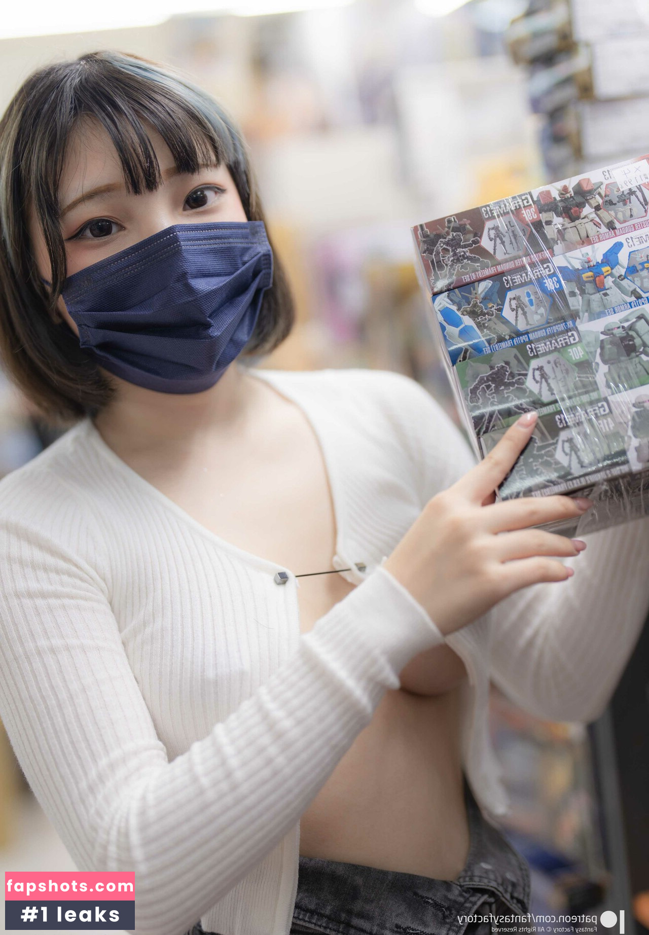 Zell Ching gallery photo #10