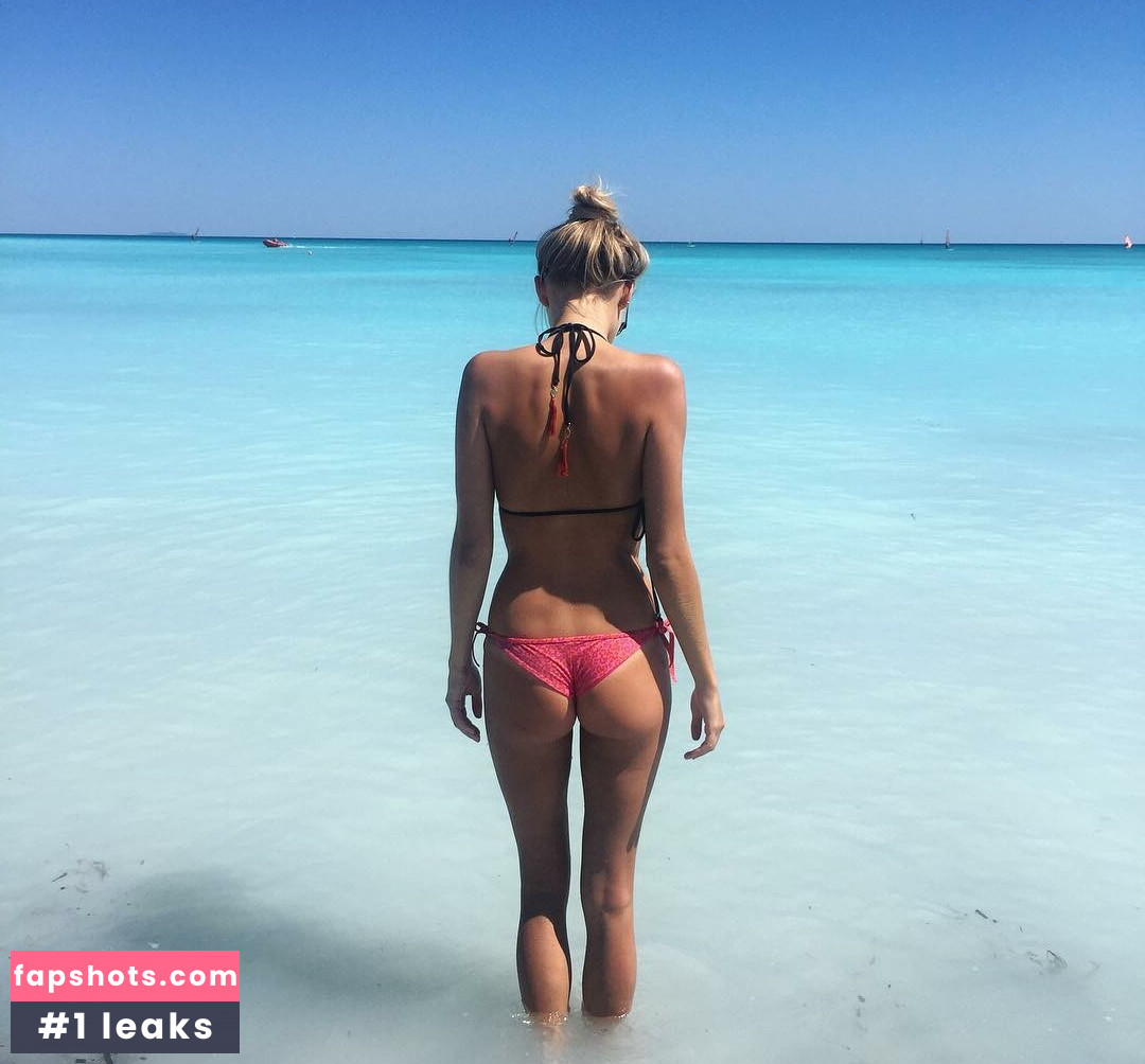 Zenzi Pfisterer gallery photo #6