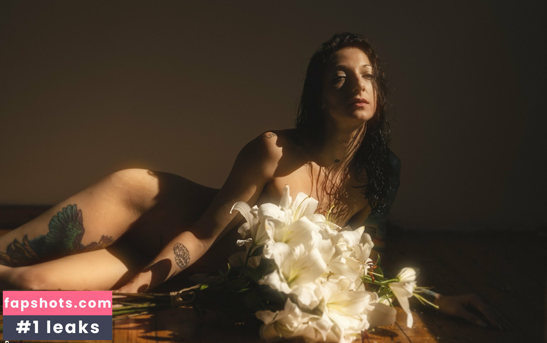 Zeynep Renda gallery photo #25