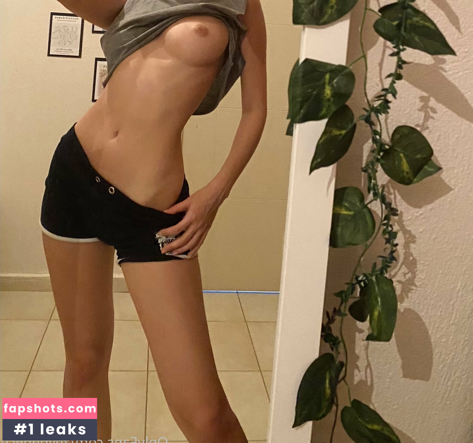 zeynepece Nude Leaks OnlyFans Photos #25 - LeakJerk