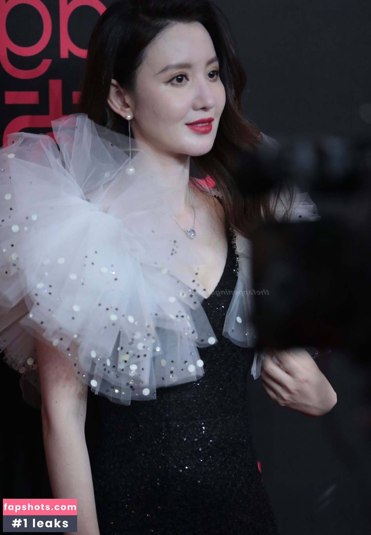 Zhang Meng gallery photo #7