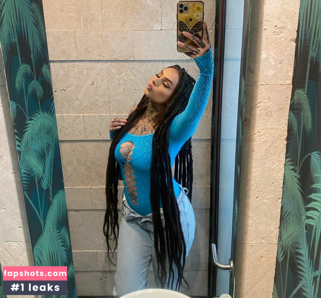 Zhavia gallery photo #18