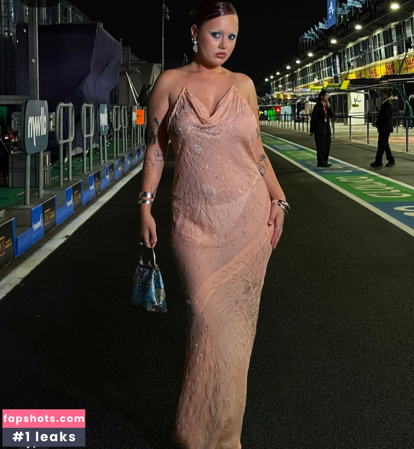 Zigs_Mom gallery photo #2