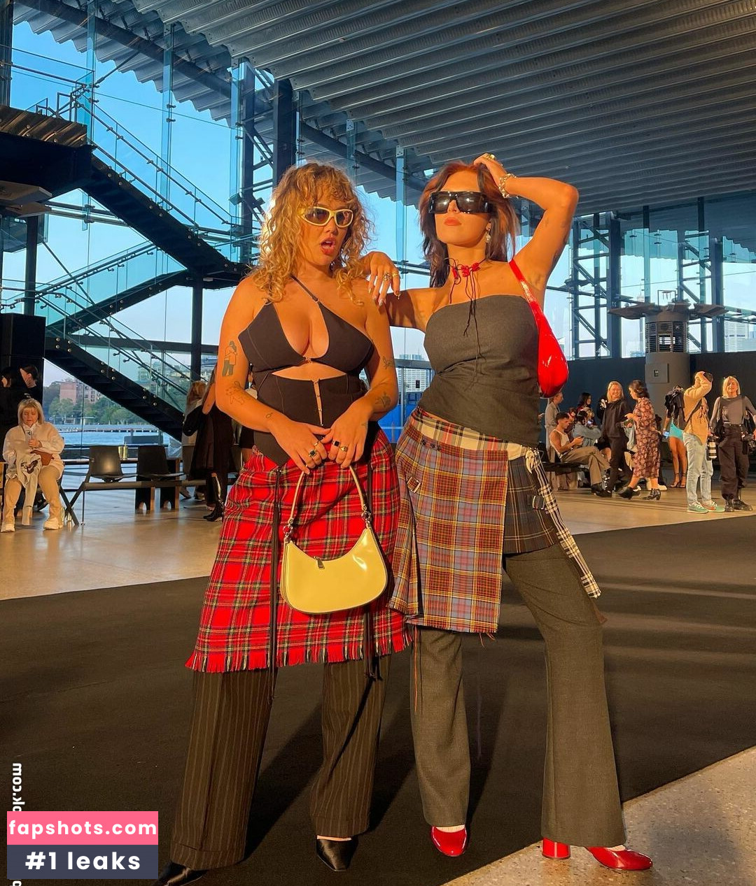 Zigs_Mom gallery photo #45