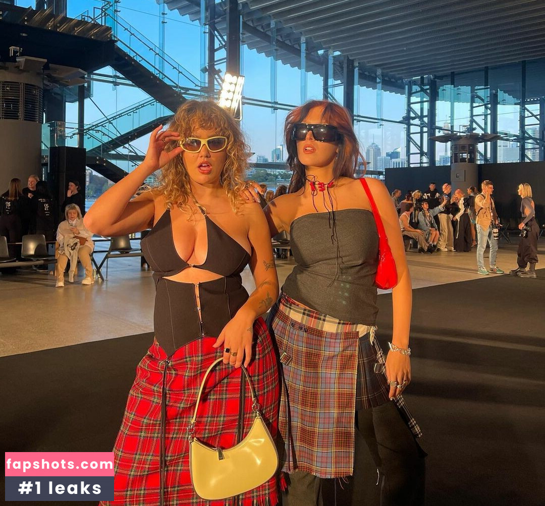 Zigs_Mom gallery photo #46