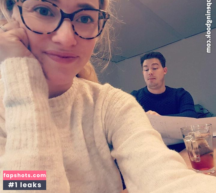 Zimra Geurts gallery photo #9