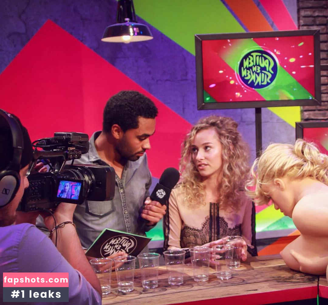 Zimra Geurts gallery photo #10