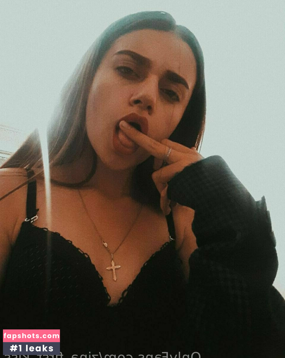 zina_first_kiss gallery photo #14