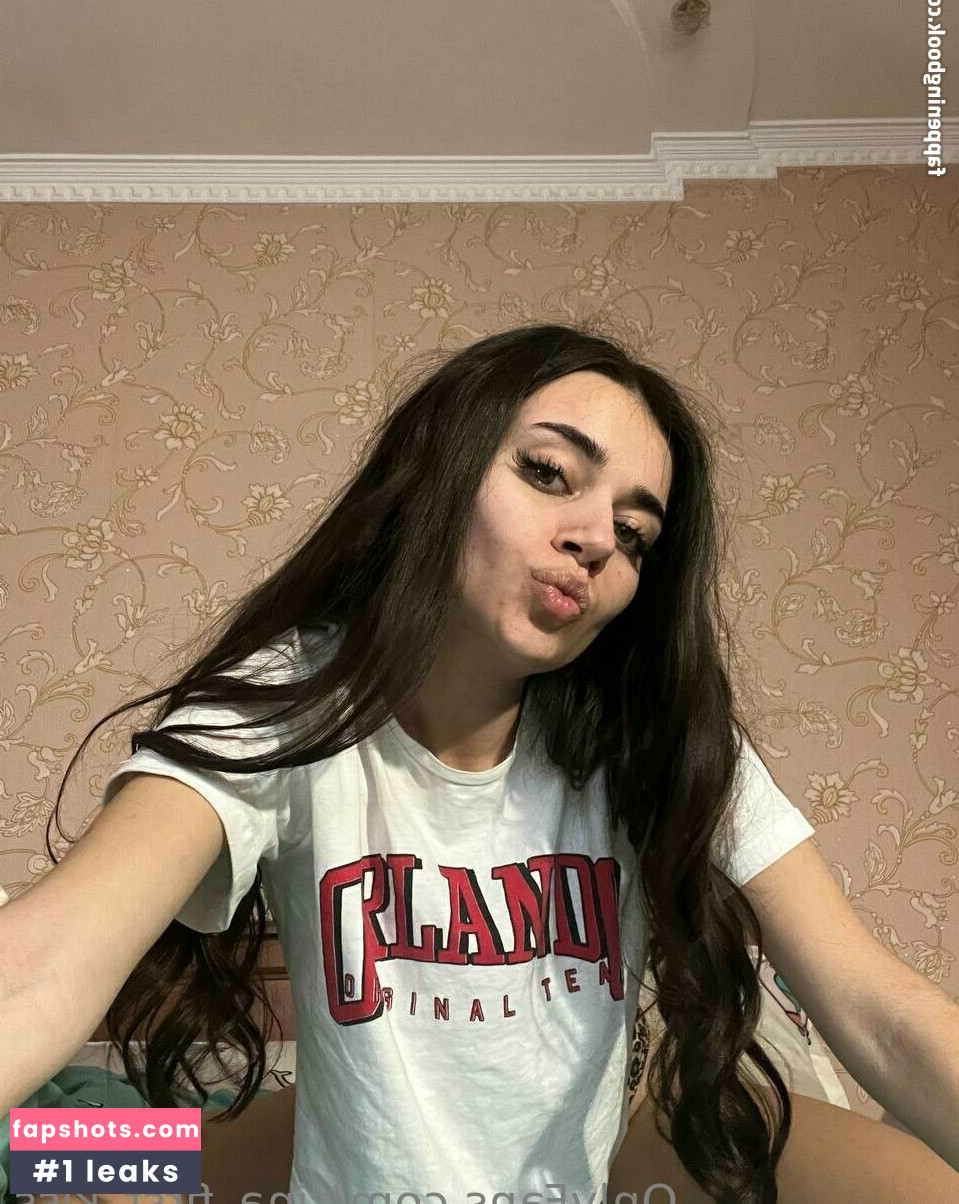 zina_first_kiss gallery photo #28