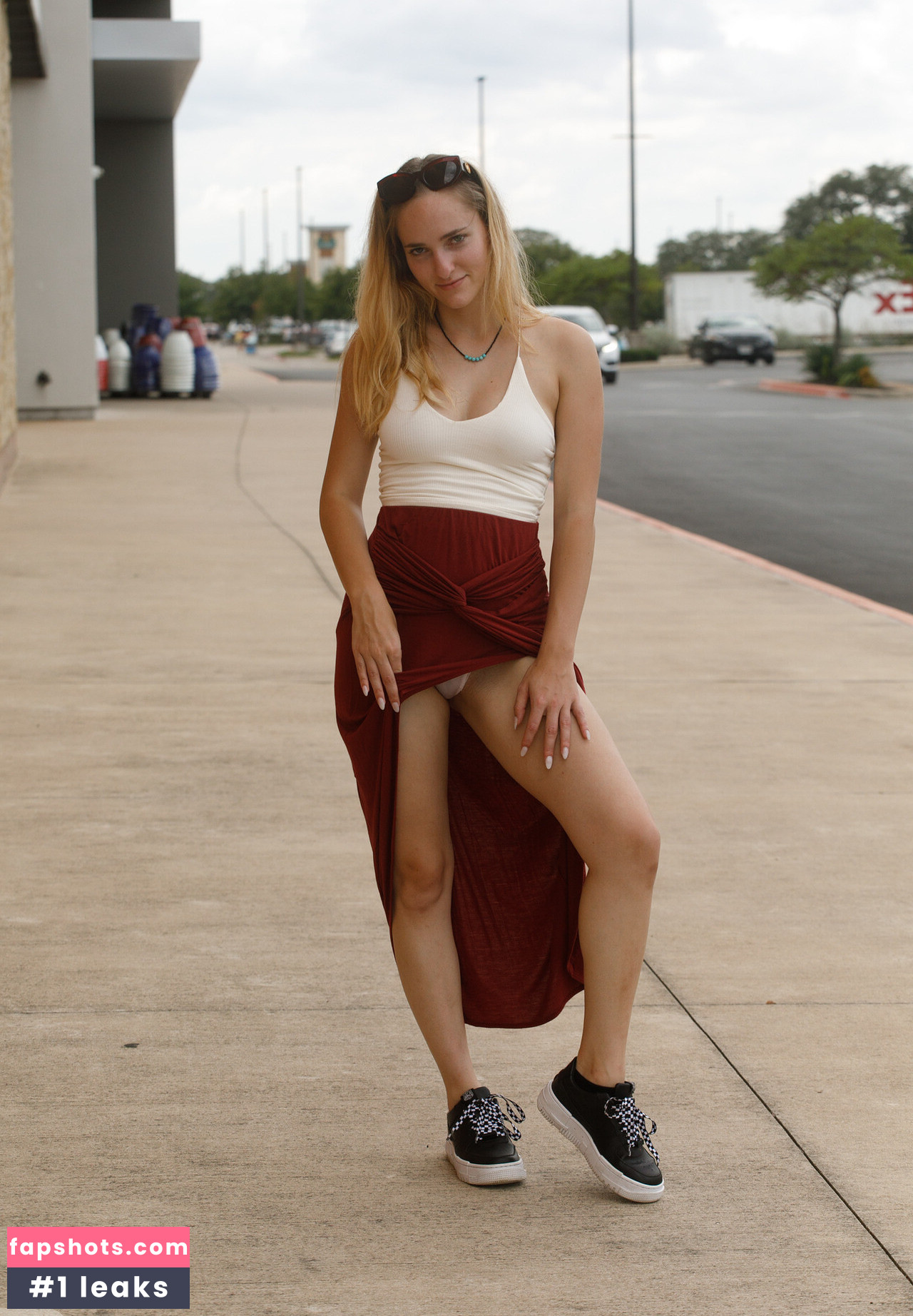 Zishy gallery photo #1174